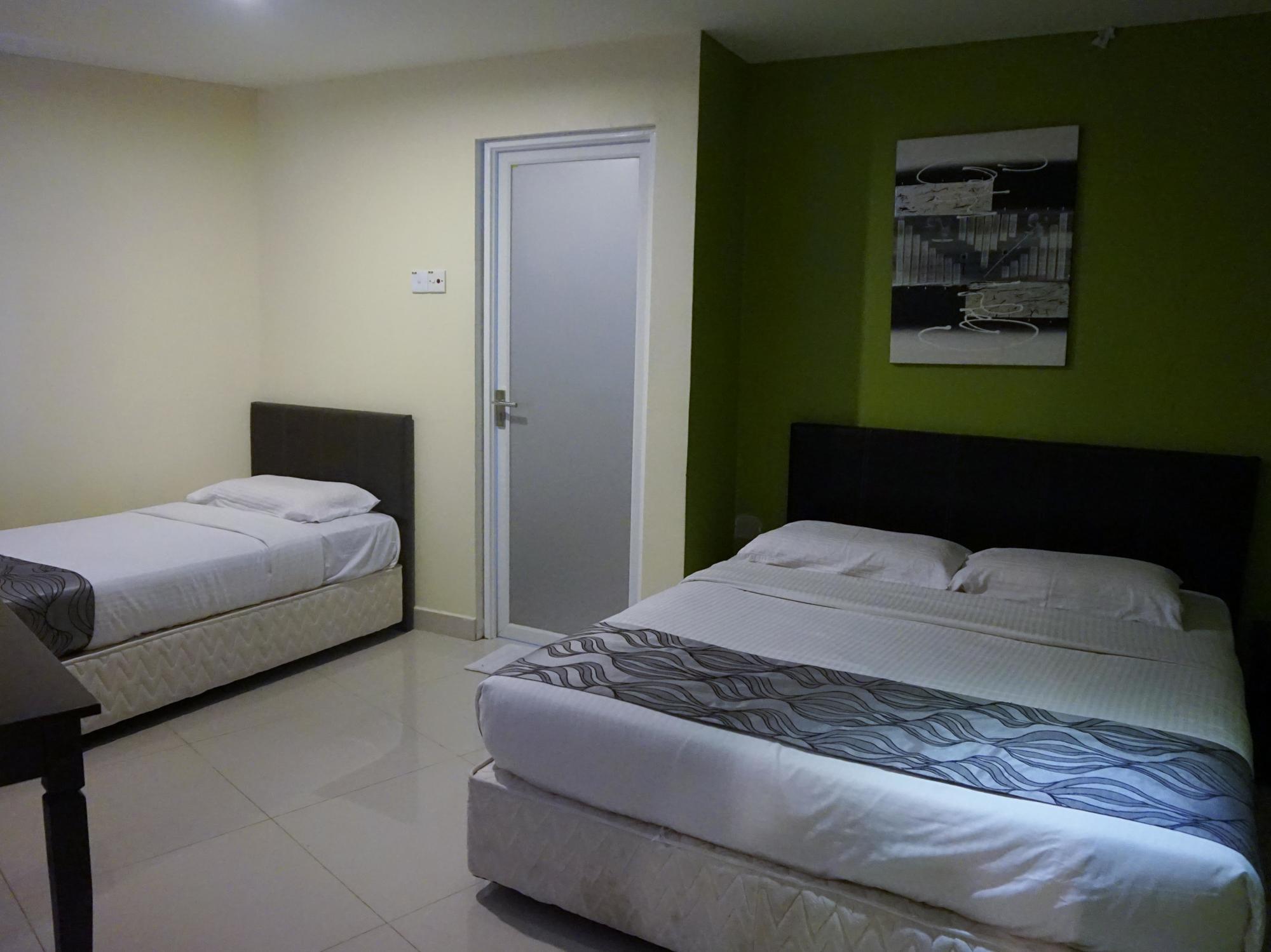 Oyo 786 The Citilite Hotel Kuantan Exterior photo