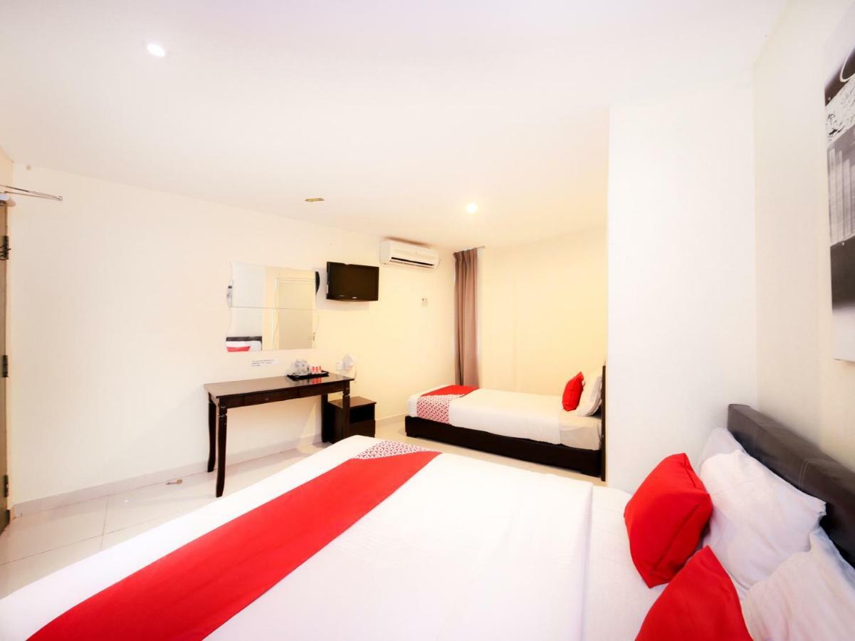 Oyo 786 The Citilite Hotel Kuantan Exterior photo